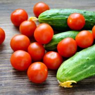 Дрожжи для подкормки помидоров и огурцов: рецепт